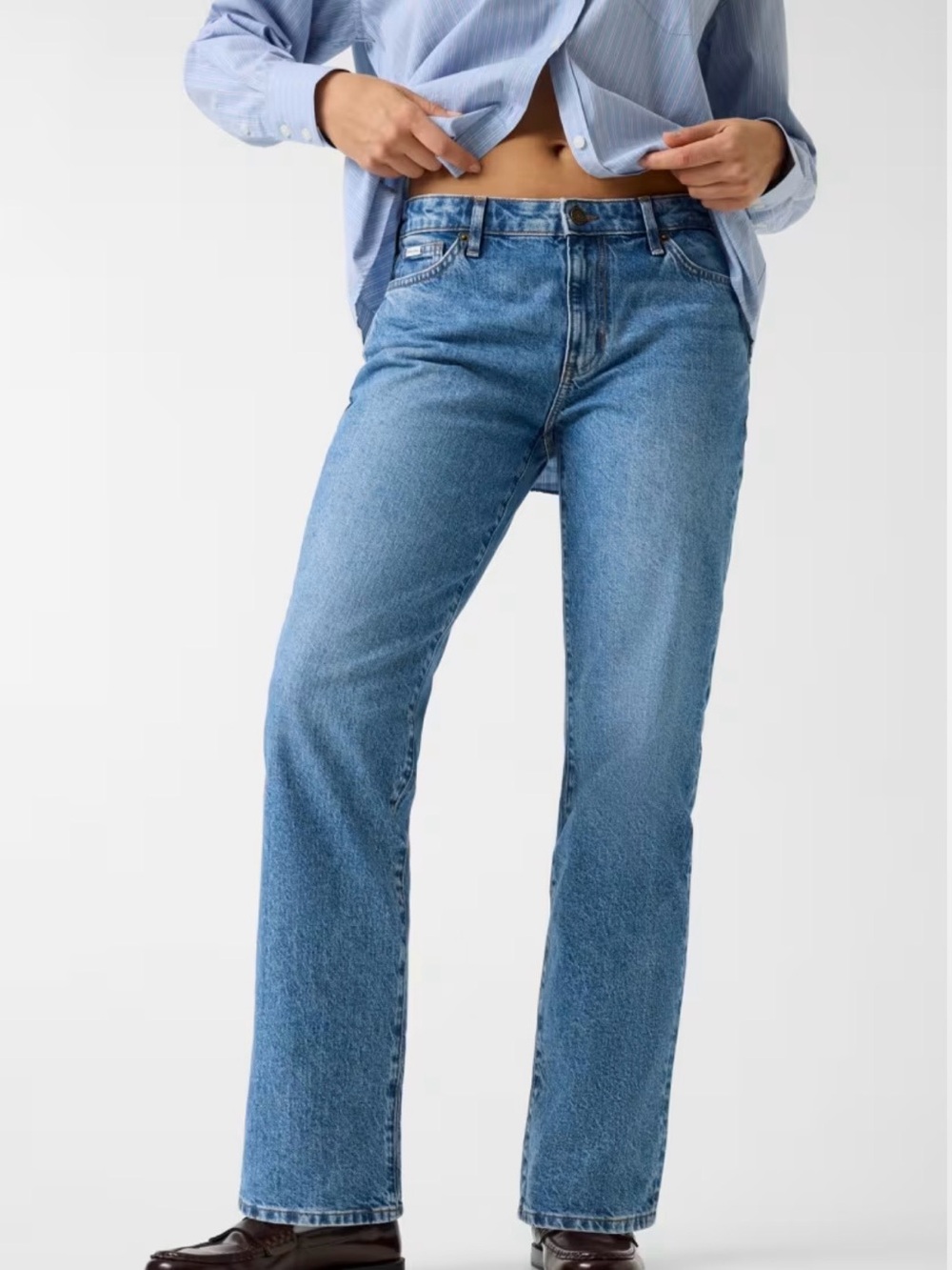 NWOT Guess Straight Leg Jeans